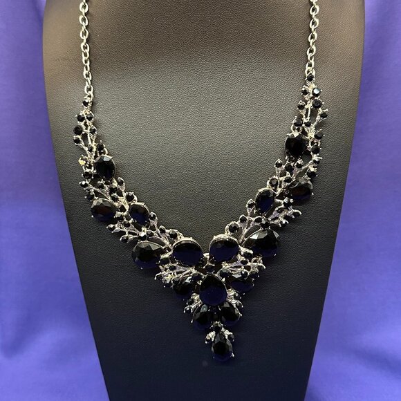 Christina Collection Black Crystal Statement Necklace - Picture 3 of 9